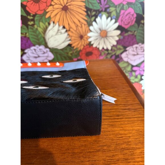 Min & Mon Vali Small Crossbody Handbag All Over Eyes Fur Black / Blue / Orange - Picture 11 of 13